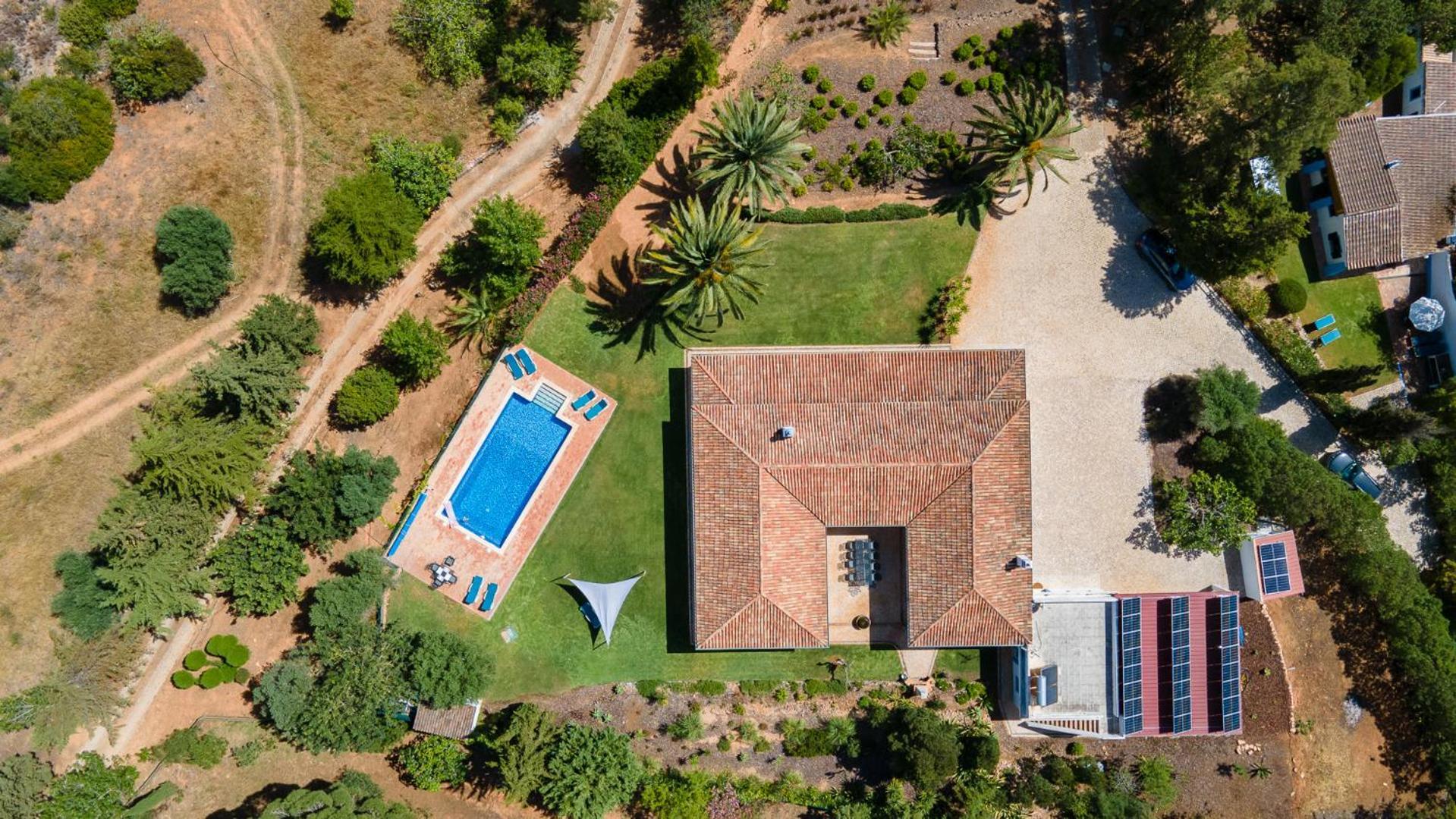 Luxury With Pool In Vineyard Near The Vila
